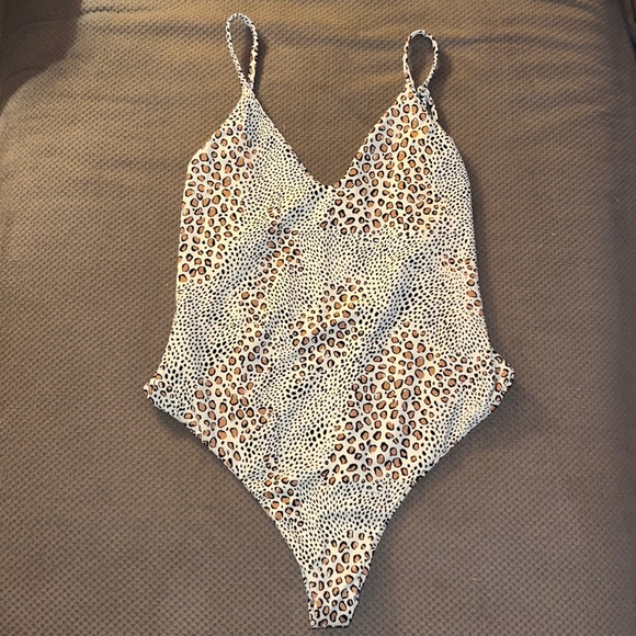 No rips no tears - Picture 1 of 2